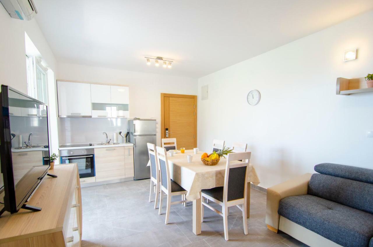 בול Apartments Sara 3 מראה חיצוני תמונה