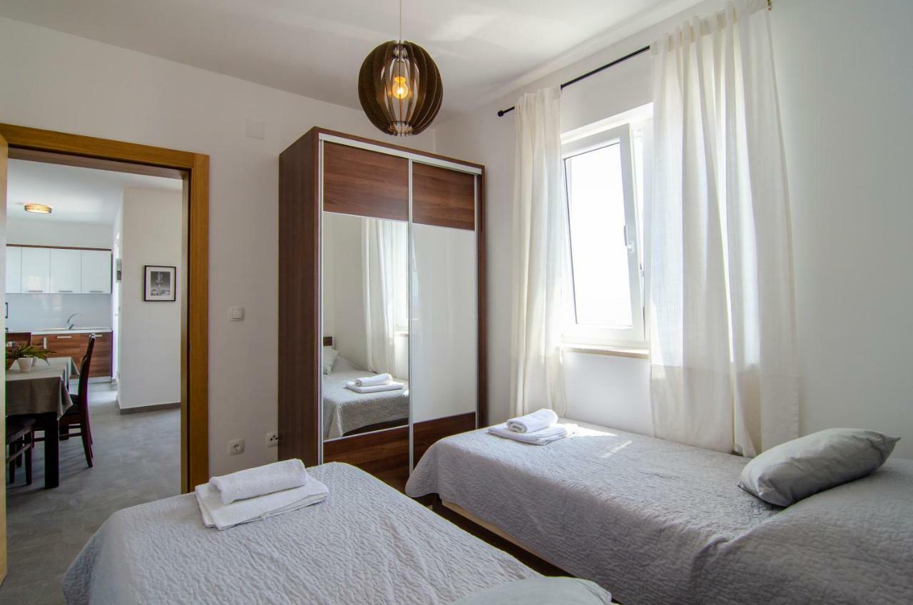 בול Apartments Sara 3 מראה חיצוני תמונה