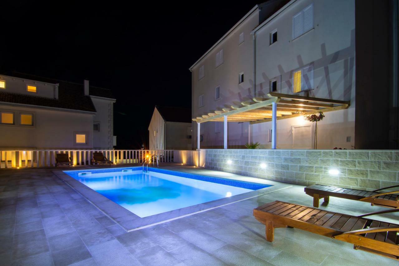 בול Apartments Sara 3 מראה חיצוני תמונה