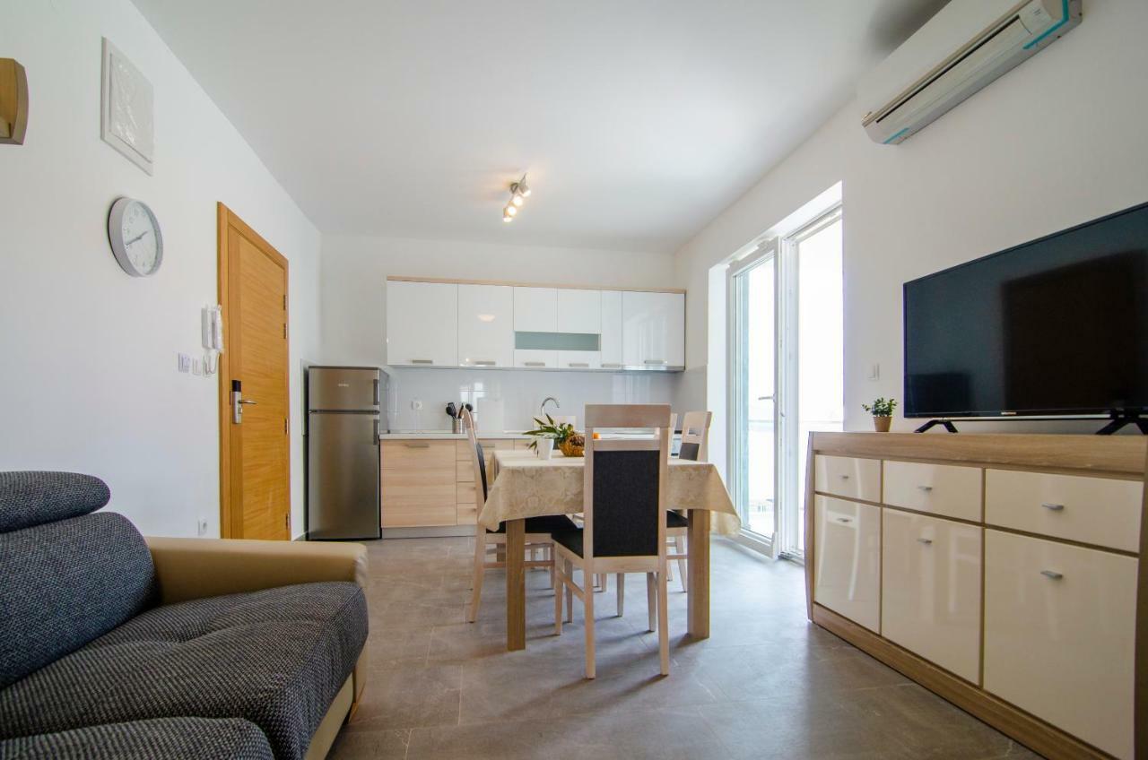 בול Apartments Sara 3 מראה חיצוני תמונה