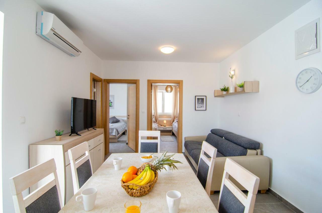 בול Apartments Sara 3 מראה חיצוני תמונה