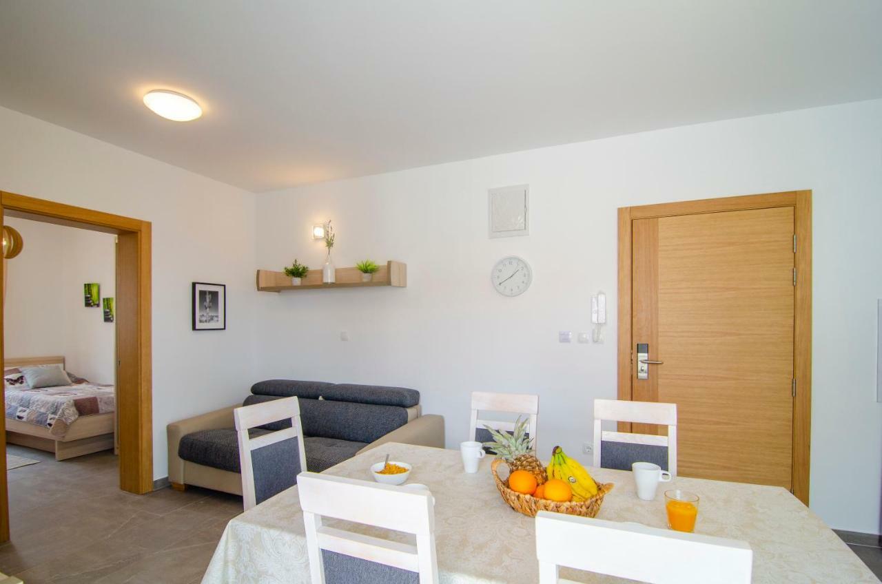בול Apartments Sara 3 מראה חיצוני תמונה