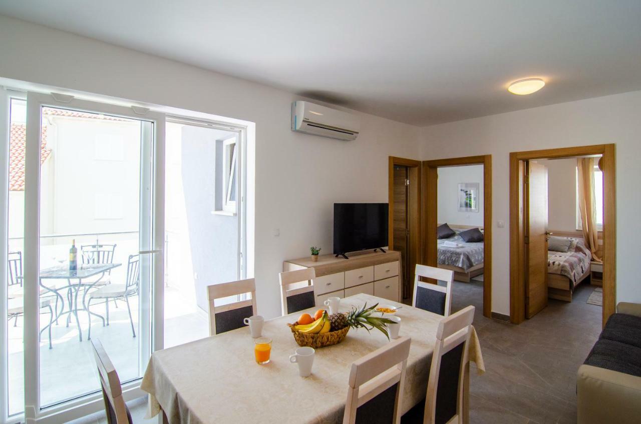 בול Apartments Sara 3 מראה חיצוני תמונה