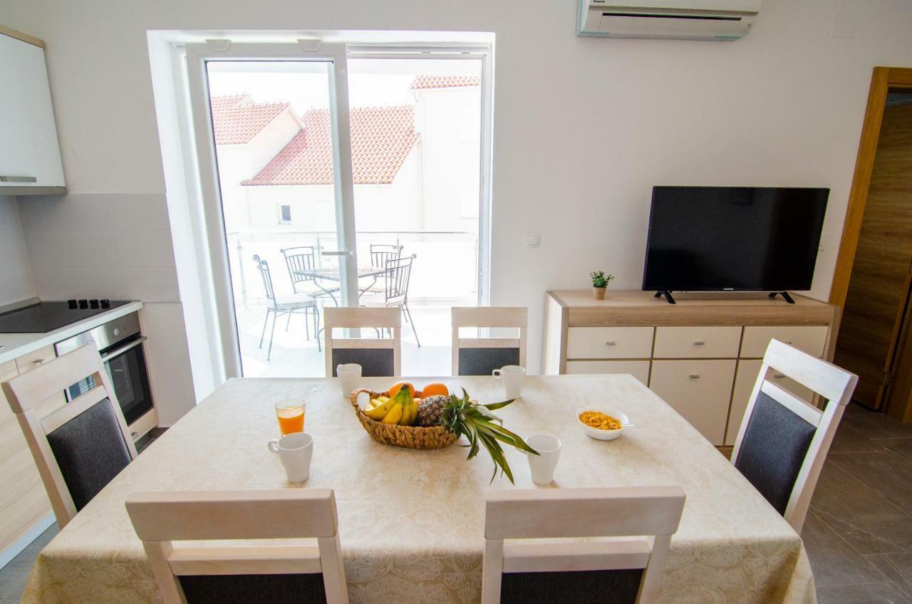 בול Apartments Sara 3 מראה חיצוני תמונה