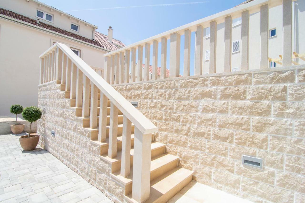 בול Apartments Sara 3 מראה חיצוני תמונה